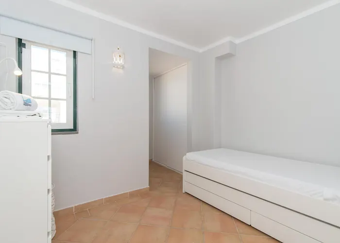 Golden Seaside - Acesso E Piscina Incluido Vakantiehuis