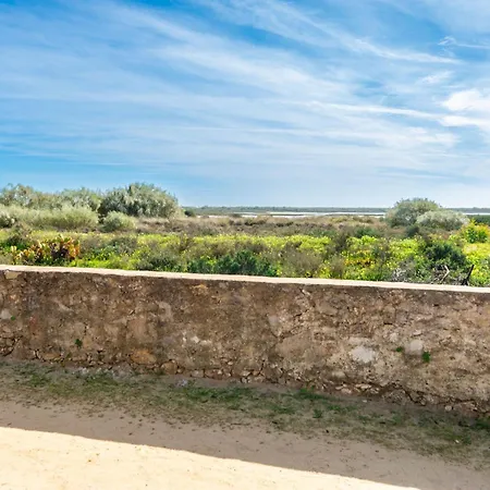 Golden Seaside - Acesso E Piscina Incluido Holiday home